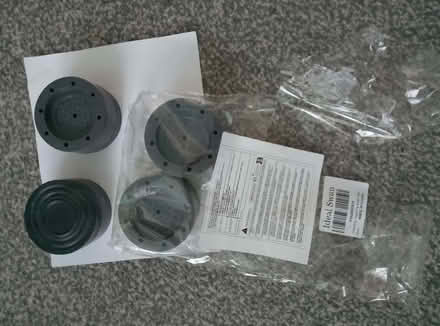 Photo of free 4 washing machine feet pads (Stirling FK7) #1