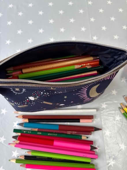 Photo of free Colouring pencils (Shirley CR0) #2