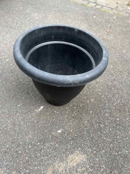 Photo of free Large plastic plant pot (Alderley Edge SK9) #2
