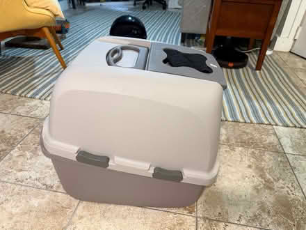 Photo of free XL Litter Box for cats (11218 Windsor Terr / Kensingto) #2