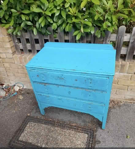 Photo of free Cabinet. Back leg missing (Iffley Road OX4) #1