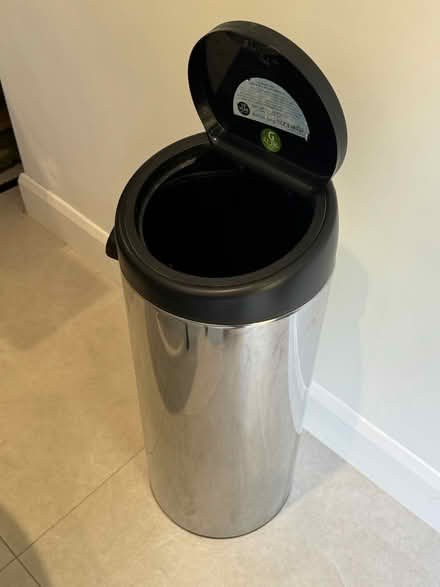 Photo of free Rubbish Bin (Near South Harrow station HA2) #3