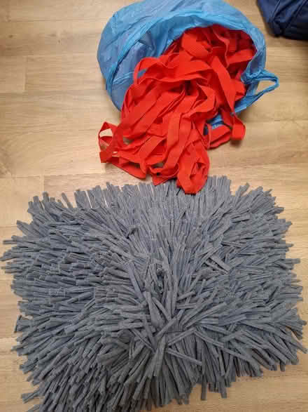 Photo of free Puppy training lead and snuffle mat (Southborough TN4) #1