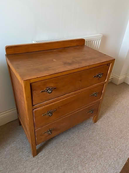 Photo of free Small wood chest of drawers (Sudbury Suffolk CO10) #2