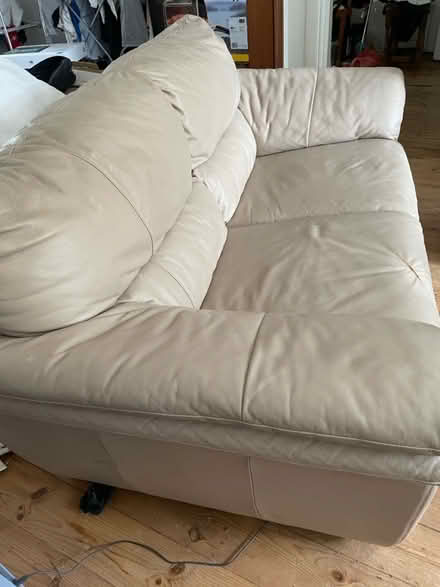 Photo of free Old leather sofa (Chiswick W4) #1