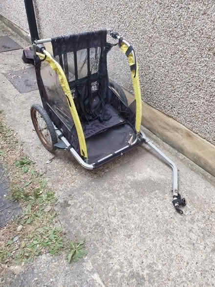 Photo of free Kids bike trailer (Cheshunt EN8) #1