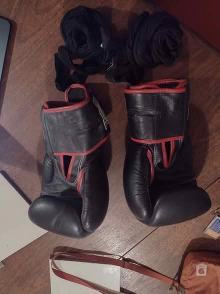 Photo of free 1 pair of boxing gloves and 1 pair of boxing bandages (NW10) #1