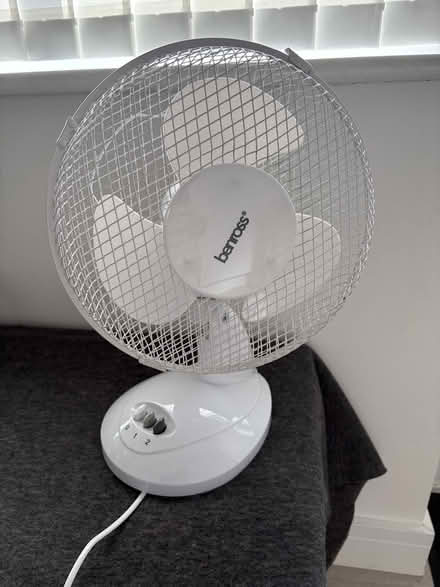 Photo of free Desk Fan (Waterlooville PO7) #1