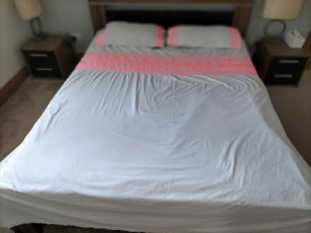 Photo of free Super Kingsize duvet set (Belfast BT11) #2