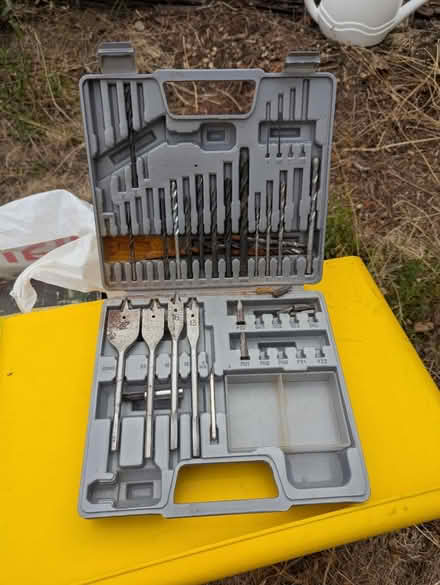Photo of free Bosch drill and bit set (Cm79fs) #3