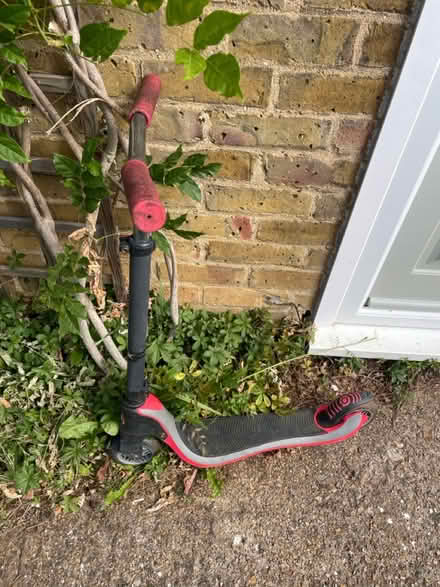 Photo of free Globber Scooter (Welwyn Garden City AL7) #1