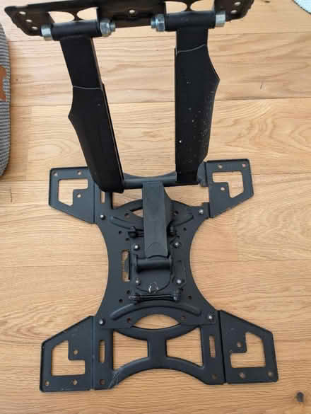 Photo of free Wall TV mount (SL6 furze platt) #2