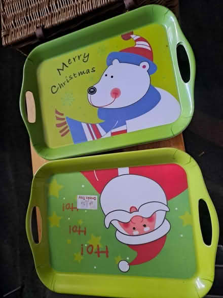 Photo of free Christmas trays (Croydon) #1