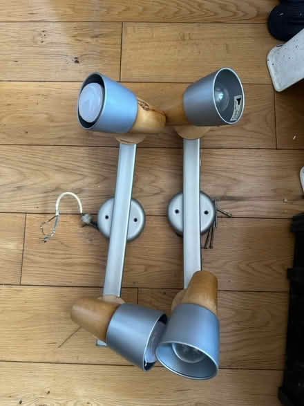 Photo of free lighting (SE26 5HR) #1