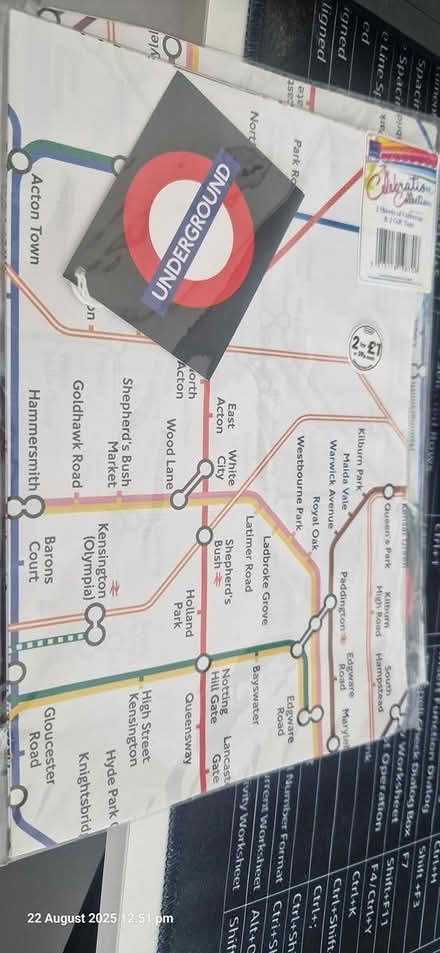 Photo of free Gift wrapping paper (DA6) #1