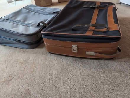 Photo of free Large suitcase (Oxford OX3) #3