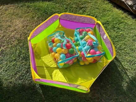 Photo of free Ball pit and two packs of plastic balls (Princes Risborough HP27) #1