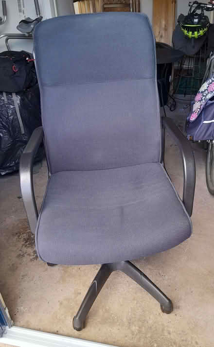 Photo of free desk chair (Elworth CW11) #1