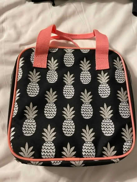 Photo of free Zip Up Lunch Bag (Tottenham N17) #1