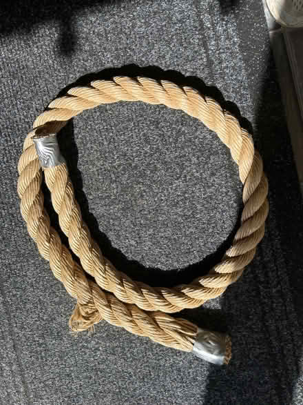 Photo of free 4cm diameter synthetic rope (Merstham RH1) #1