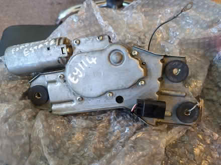 Photo of free Ford focus car part - window motor (West Wickham BR4) #3