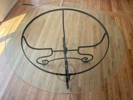Photo of free Round Table Top Glass (Gaithersburg) #2