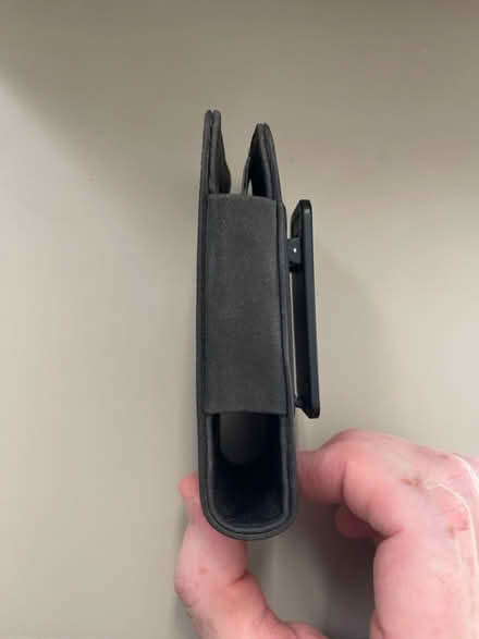 Photo of free iPod holder (Chingford Mount, E4) #3