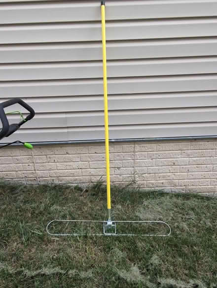 Photo of free Mop frame (Bowie-Mitchellville) #1