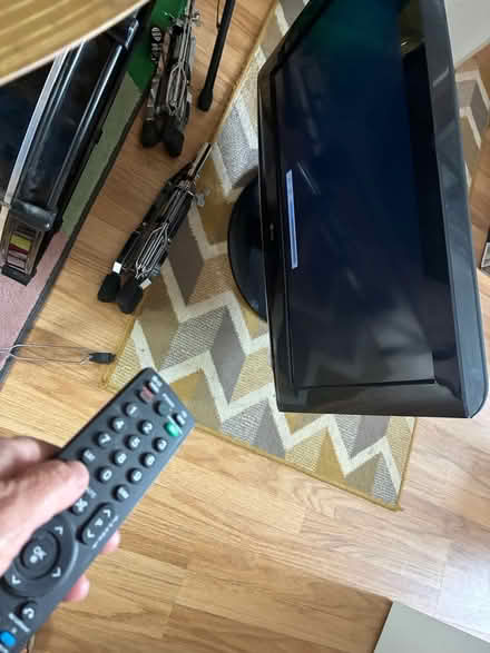 Photo of free TV (Hitchin SG4) #1