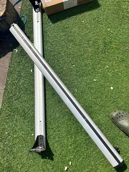 Photo of free CRUZ AIRO FIX Roof Bars (Feltham TW14) #2