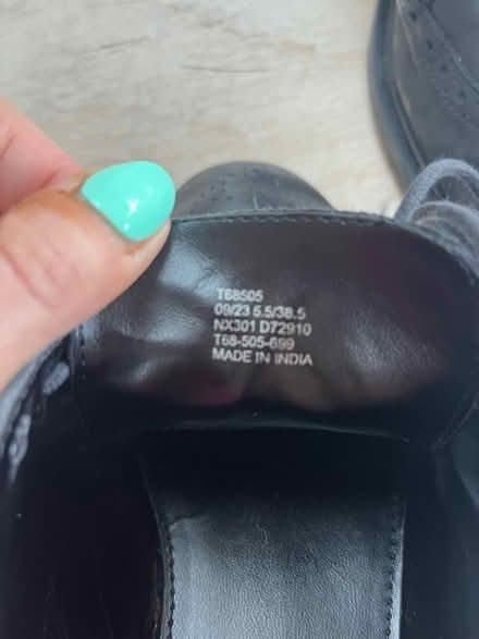 Photo of free Black school shoes - girls 5.5 (BN41) #4