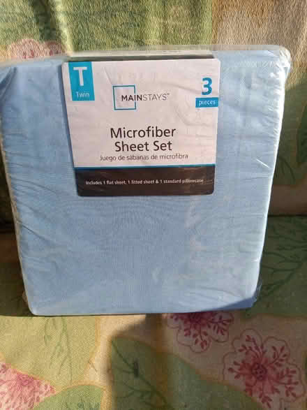 Photo of free Twin sheet set (Mt Rainier MD) #1