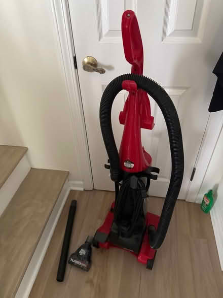 Photo of free Dirt devil breeze turbo vacuum (Castleton) #2