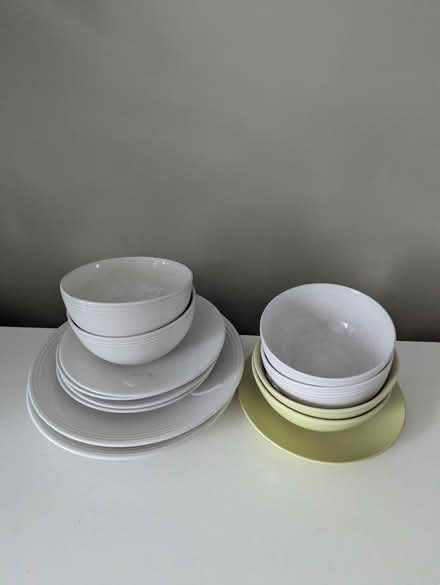 Photo of free Plates and bowls (Rawdon LS19) #1