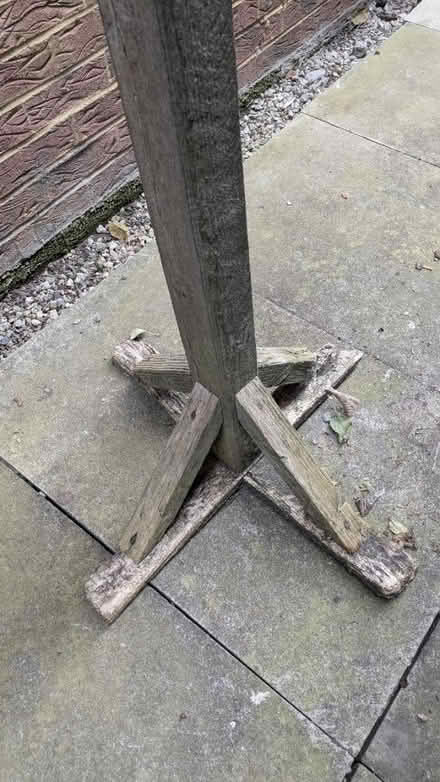 Photo of free Bird table requires some repairs (WA14 Altrincham) #3