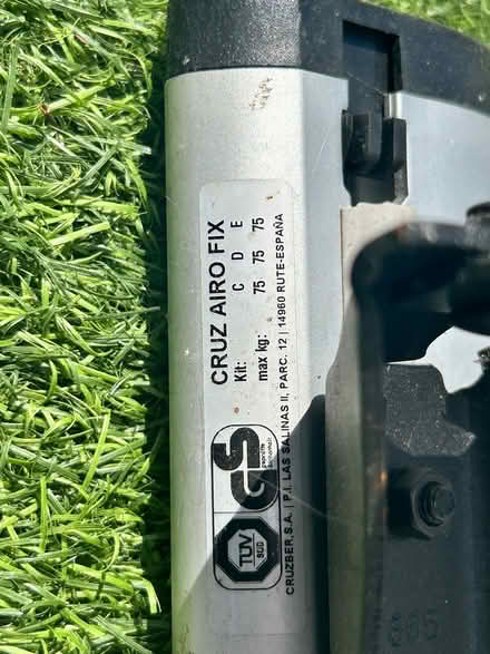 Photo of free CRUZ AIRO FIX Roof Bars (Feltham TW14) #1