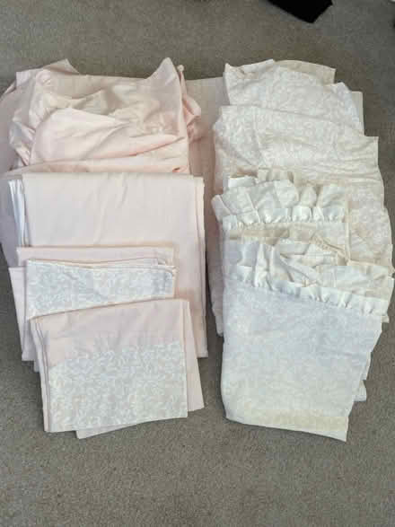 Photo of free Light pink double bedding set (Worthing BN14) #1