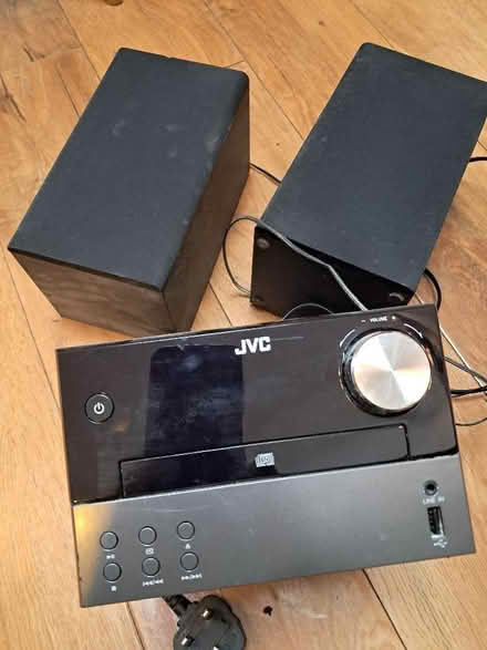 Photo of free Small CD player / radio and speakers (Kennington OX1) #1