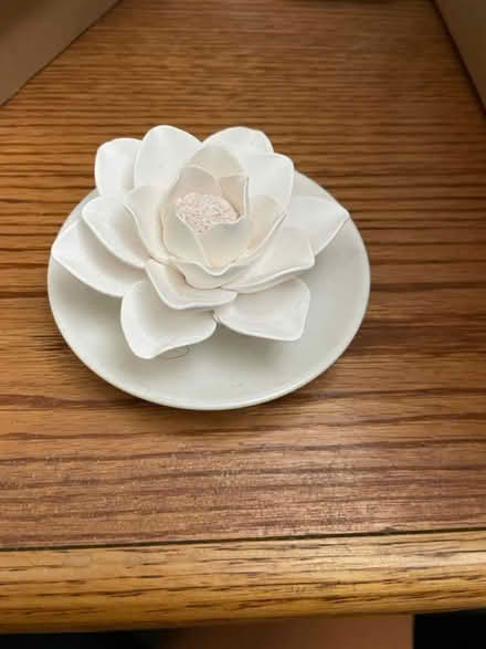 Photo of free Diffuser - ceramic Lotus (South San Jose) #1