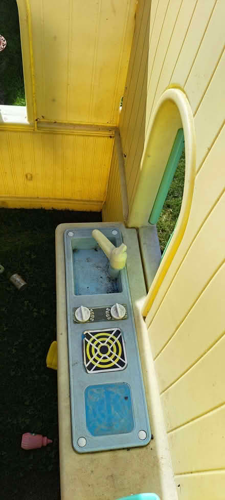 Photo of free Little Tikes Play house (AB16) #4