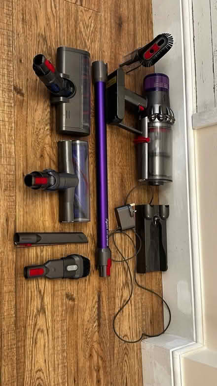Photo of free Dyson V11 Not Working (SW11 Battersea) #1