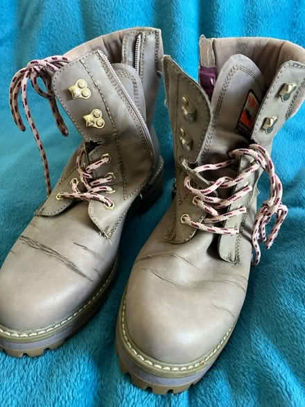 Photo of free Ladies boots size 7 (SW11) #1