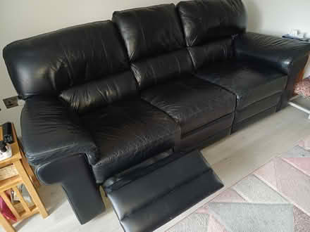 Photo of free Lounge suite (Freshbrook SN5) #1