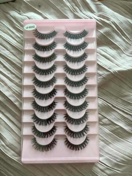Photo of free Fake eyelashes new (Cottonmill, St Albans, AL1) #1