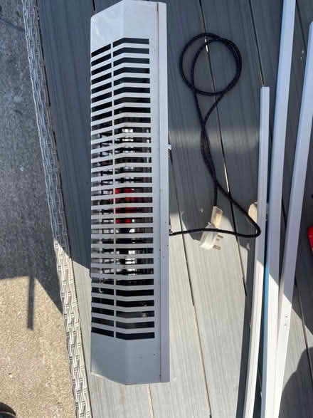 Photo of free Prilect 1000W 6 bar heater (Glan Conwy (LL28)) #3