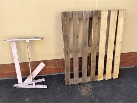 Photo of free pallet curry rivel (Ta100ag) #1