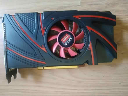 Photo of free AMD R9 270x graphics card (Hertford SG13) #1