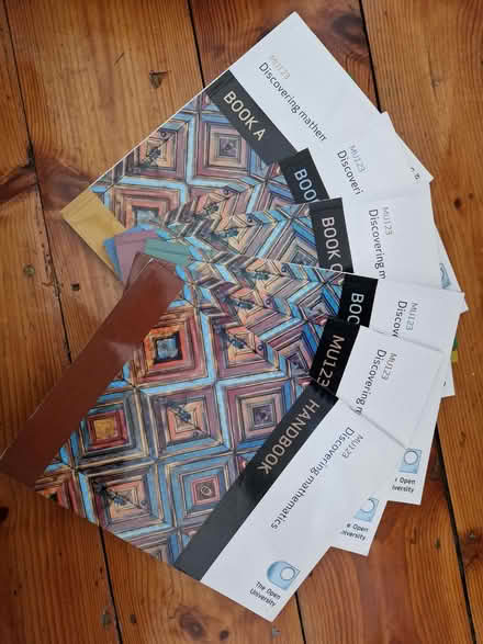 Photo of free OU Discovering Mathematics books (GU12) #1