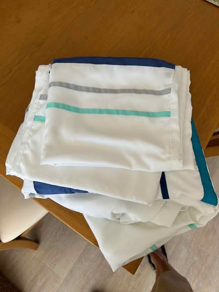 Photo of free Double duvet cover & 2 pillowcases (Horsham, Lambs Farm Rd area) #1