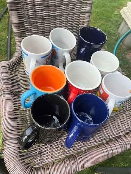 Photo of free Assorted mugs (Orléans) #1